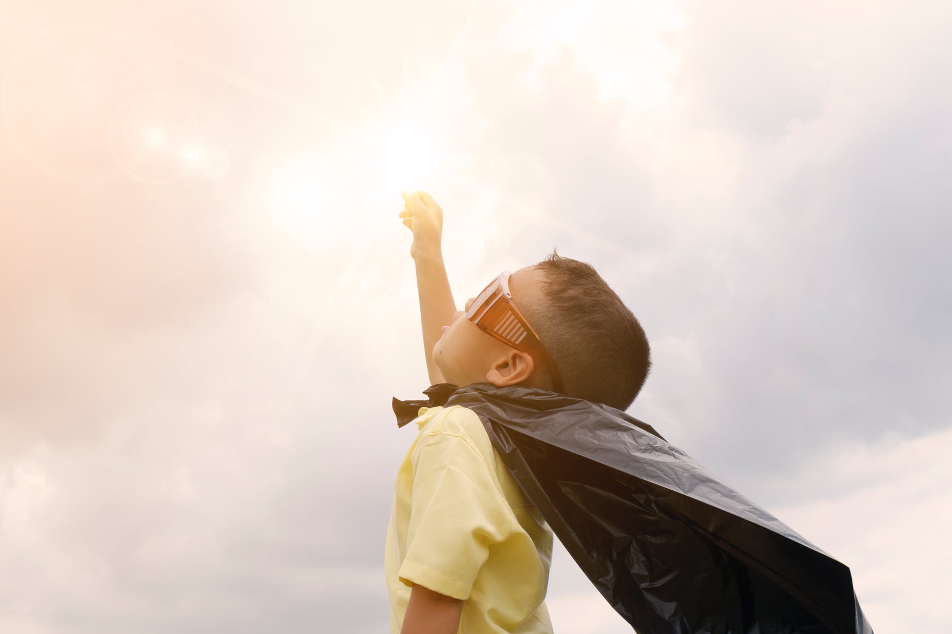 how to create a children theatre at home